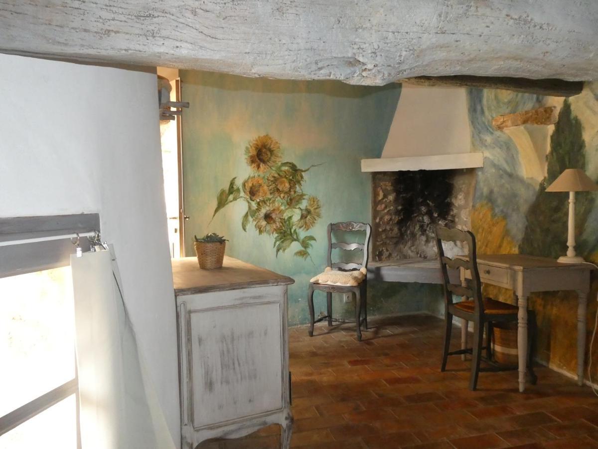 Le Jas Des Aiguiers Hotel Saint-Saturnin-d'Apt Kültér fotó
