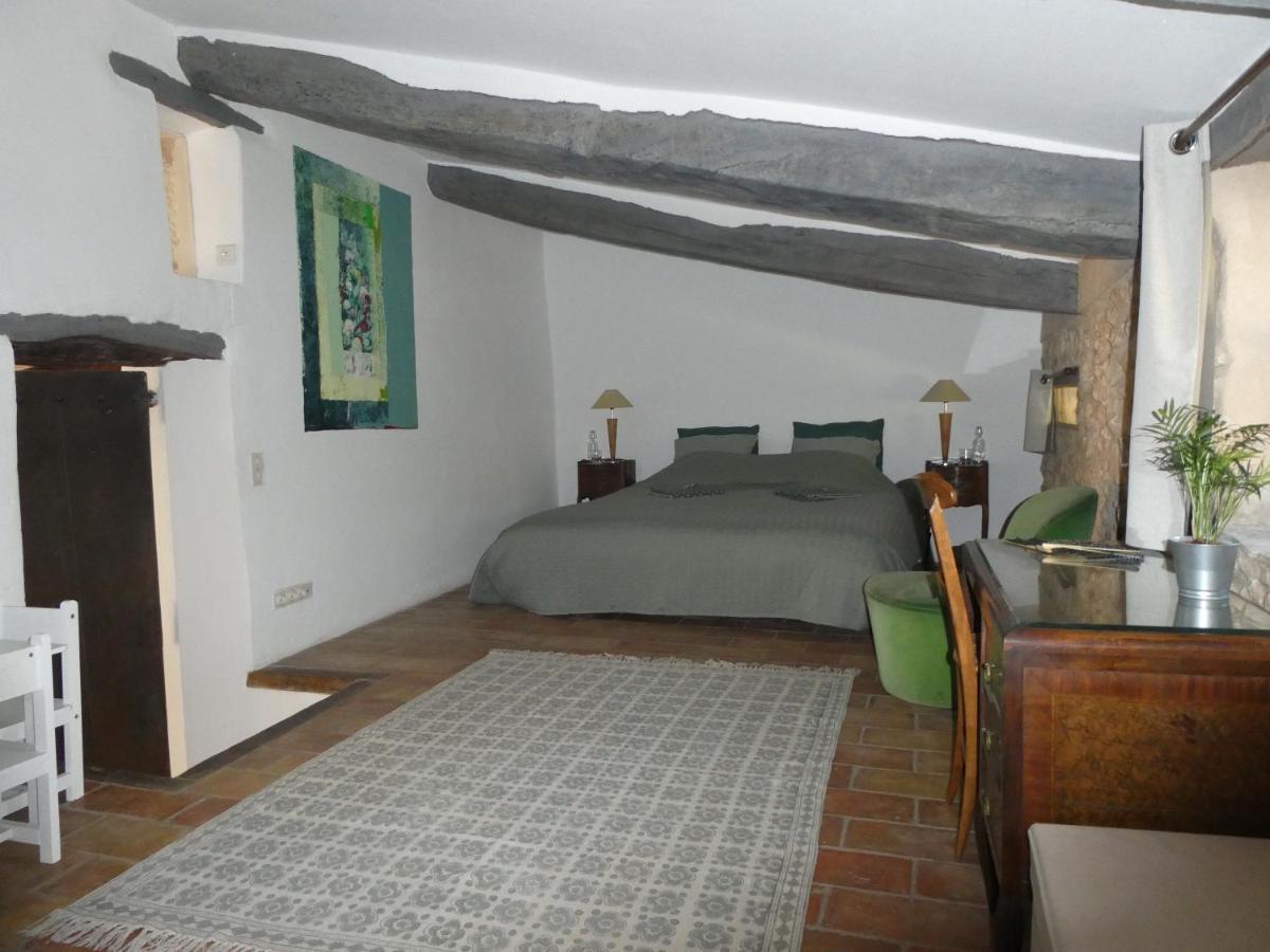 Le Jas Des Aiguiers Hotel Saint-Saturnin-d'Apt Kültér fotó