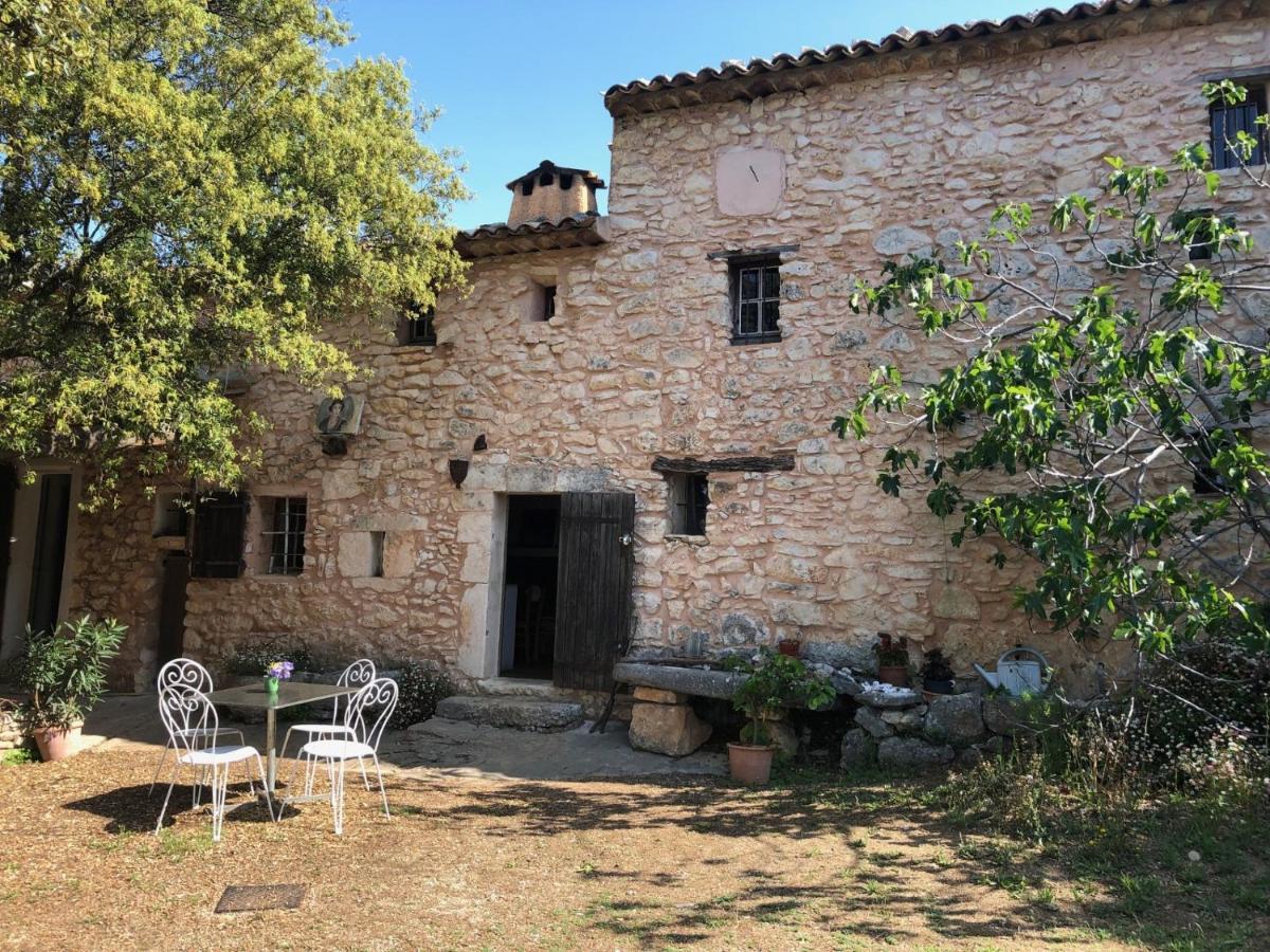 Le Jas Des Aiguiers Hotel Saint-Saturnin-d'Apt Kültér fotó